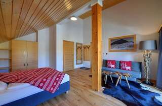 Отели типа «постель и завтрак» Dom Górski Карпач Улучшенный четырехместный номер с балконом-4
